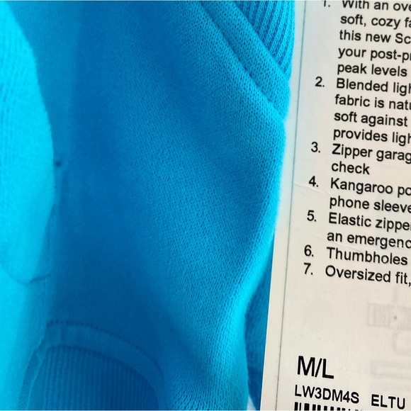 ONLY ONE ‼️ Lululemon Scuba Electric Turquoise Half Zip Hoodie Size M/L - Picture 8 of 12